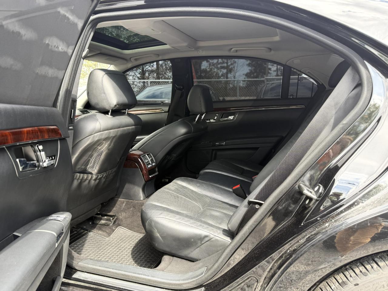 Mercedes-Benz S-Class S550 2007