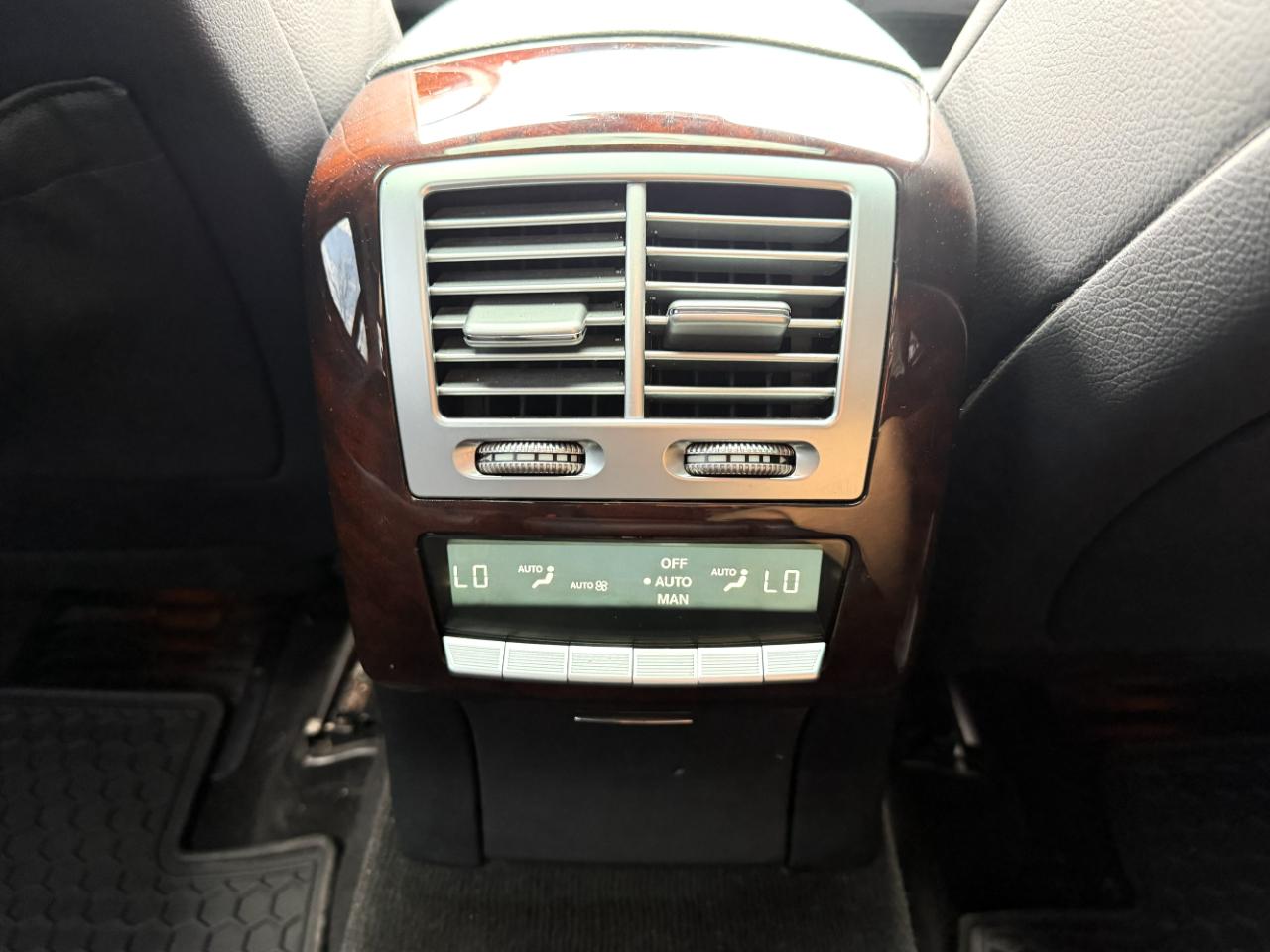 Mercedes-Benz S-Class S550 2007