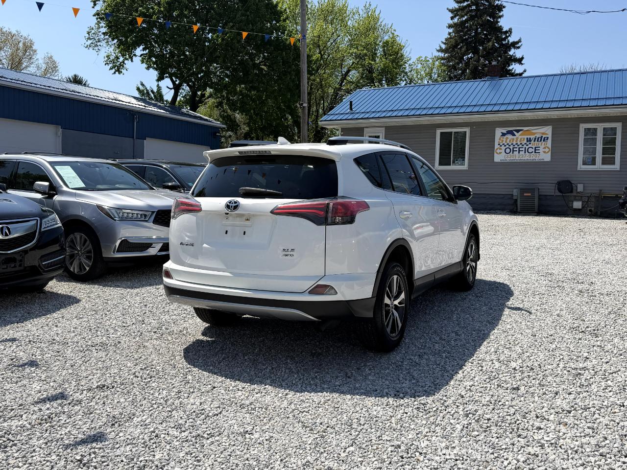 Toyota RAV4 XLE AWD 2018