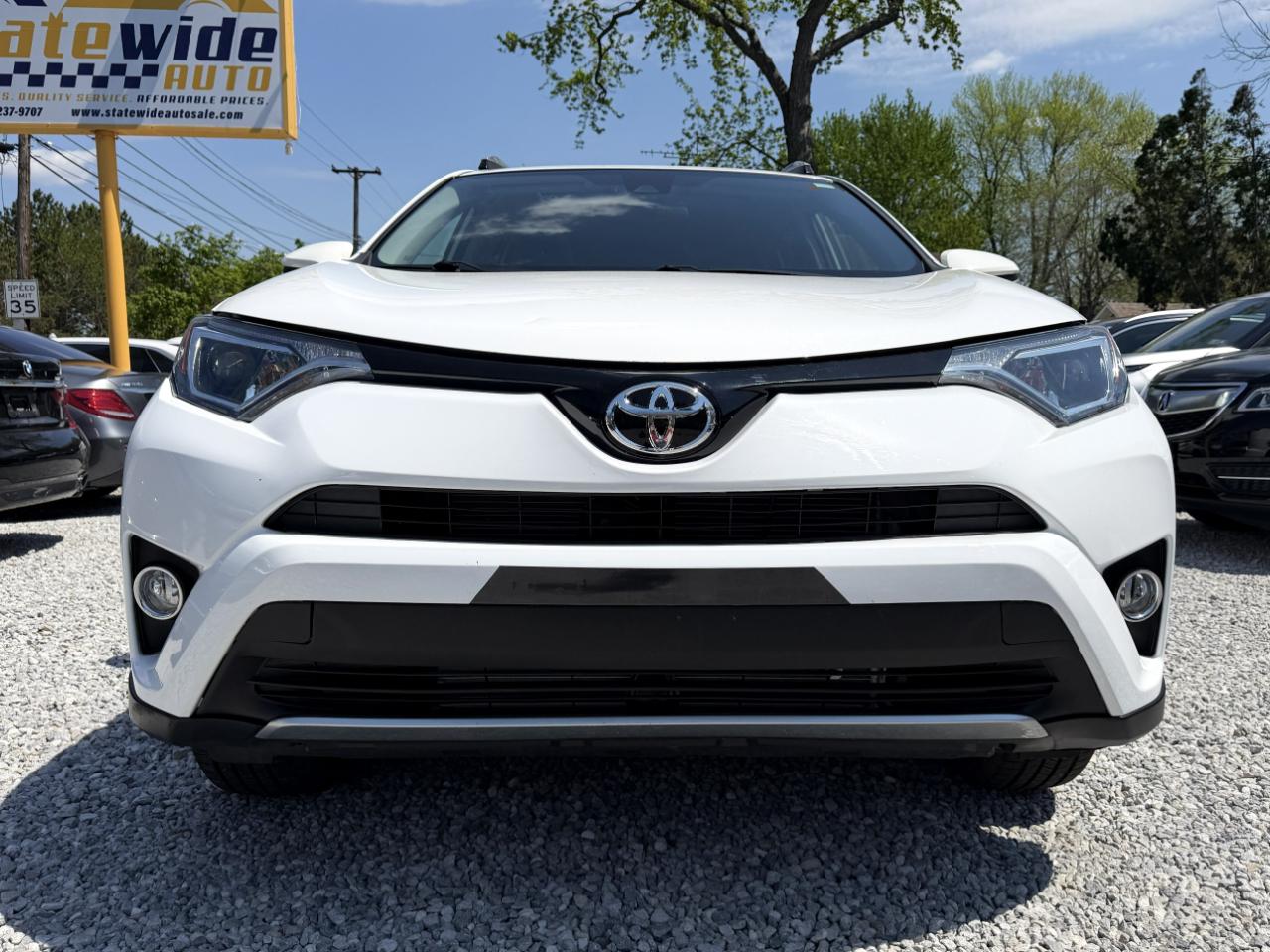 Toyota RAV4 XLE AWD 2018