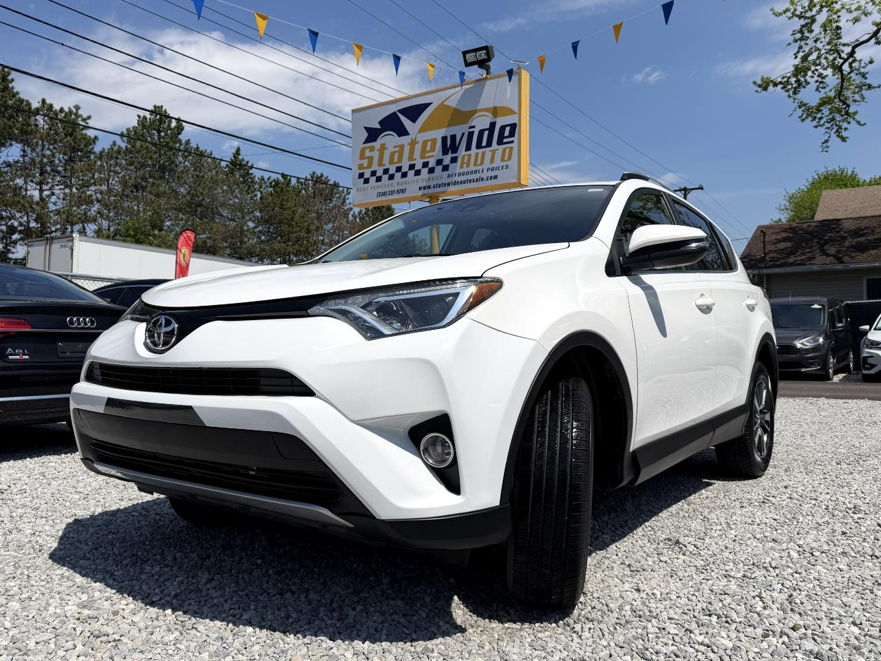 Toyota RAV4 XLE AWD 2018