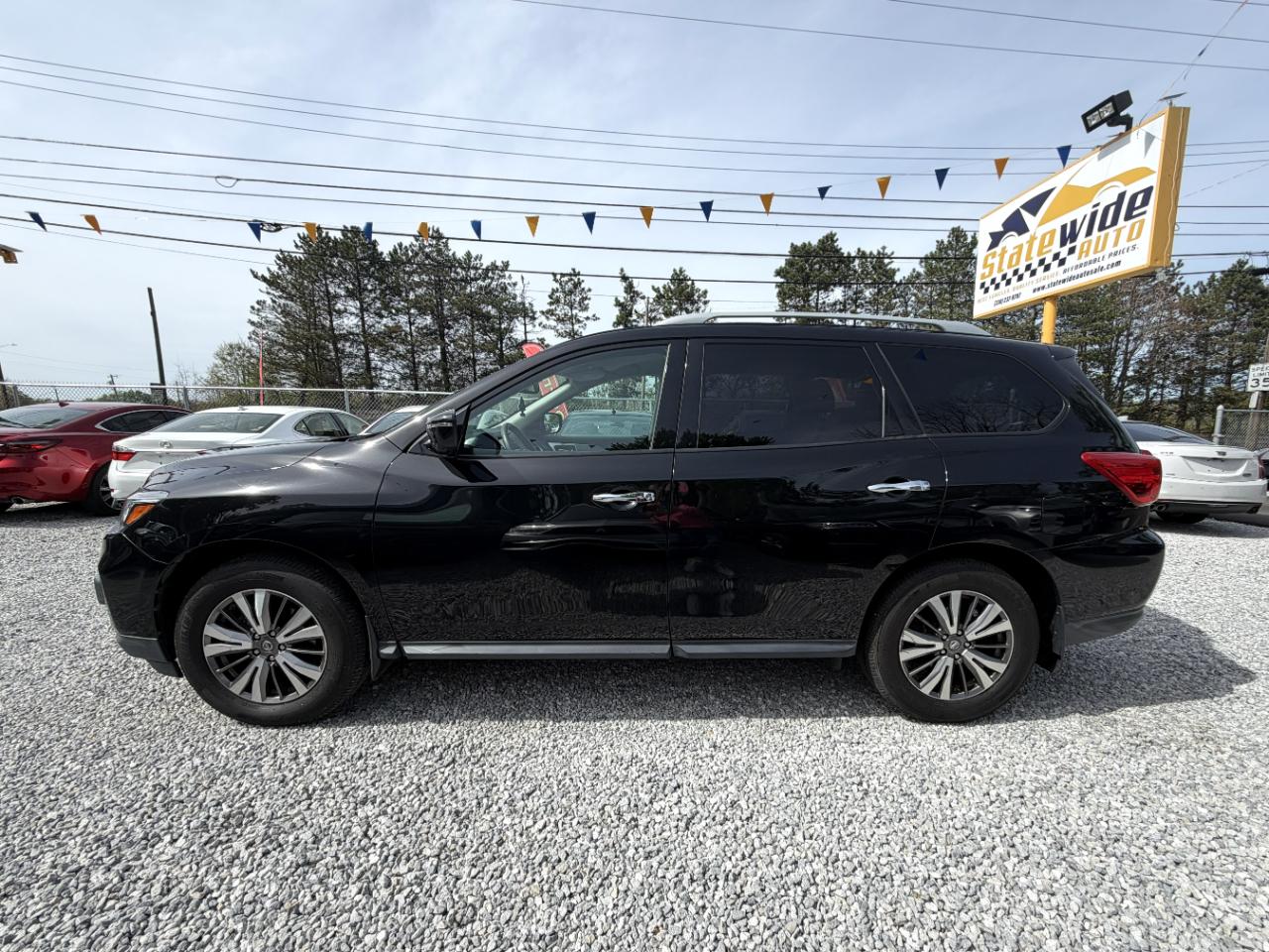 Nissan Pathfinder SL 4WD 2019