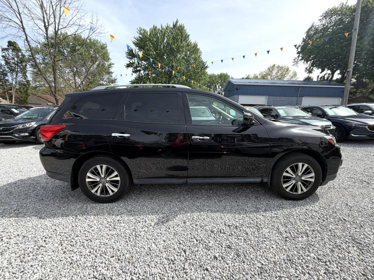 Nissan Pathfinder SL 4WD 2019