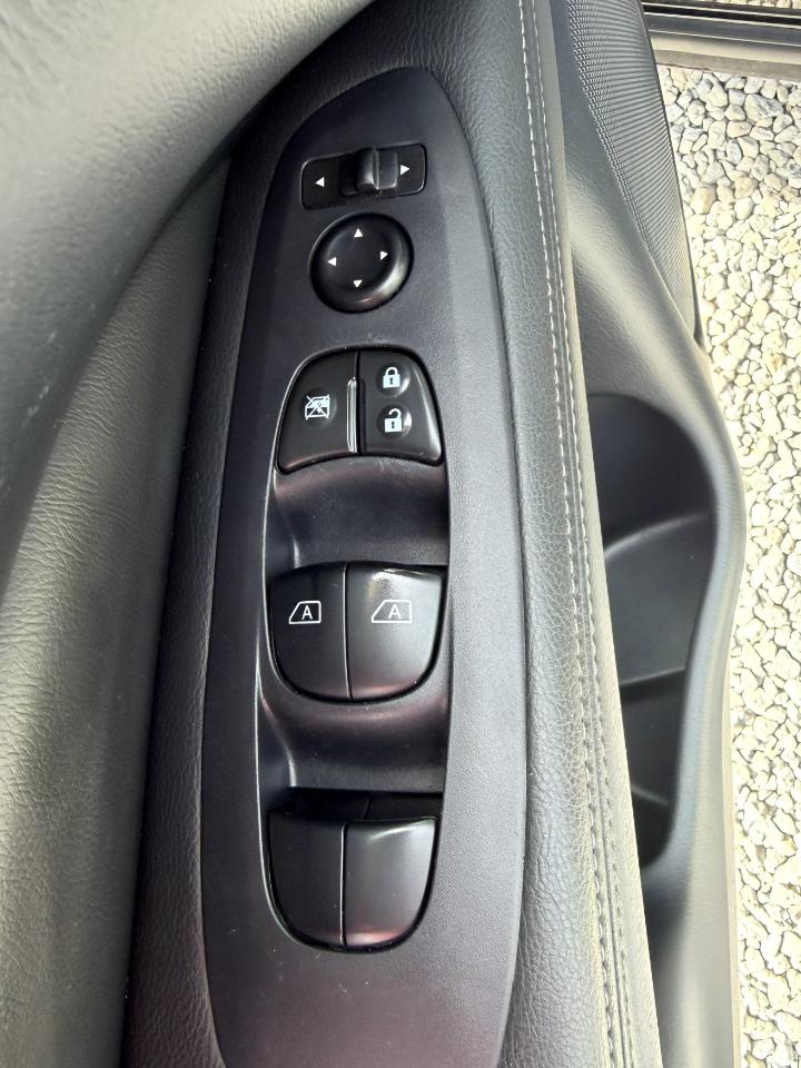 Nissan Pathfinder SL 4WD 2019