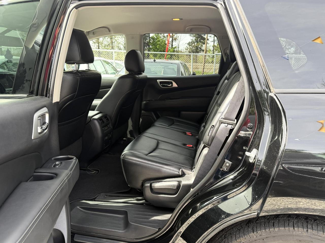 Nissan Pathfinder SL 4WD 2019