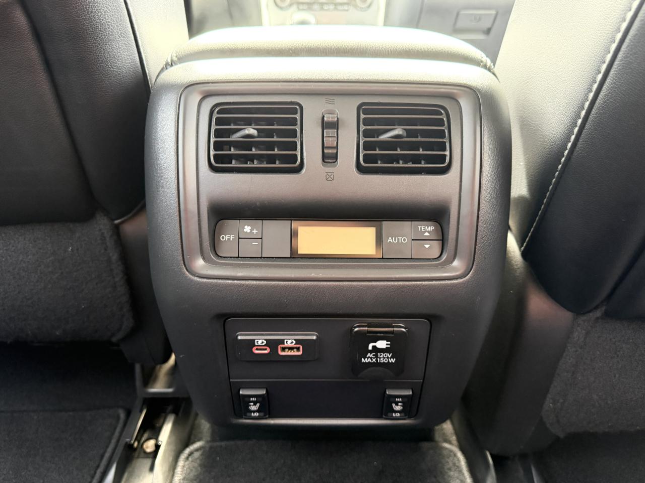 Nissan Pathfinder SL 4WD 2019