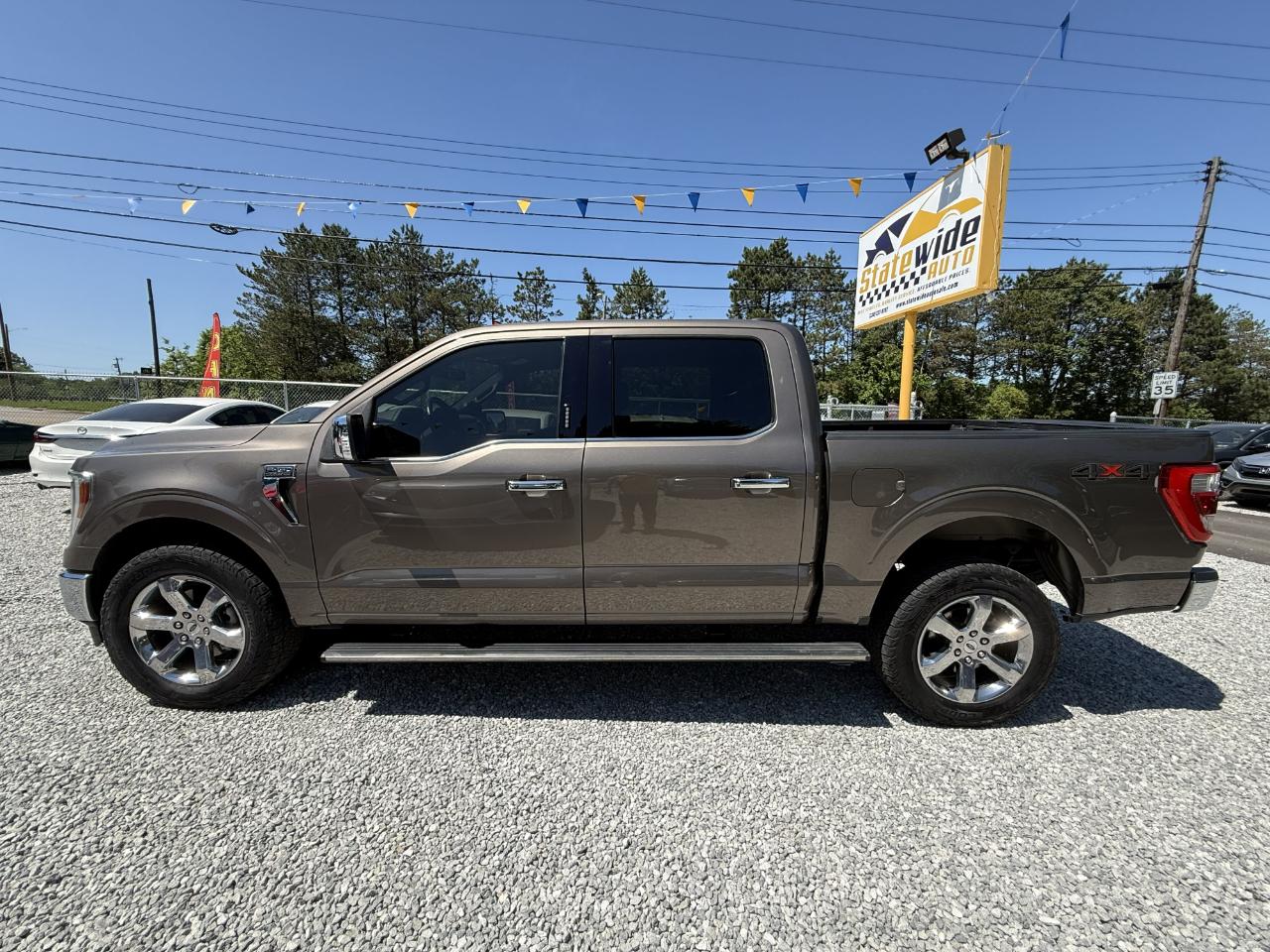 Ford F-150 4WD SuperCab 163" Lariat 2021