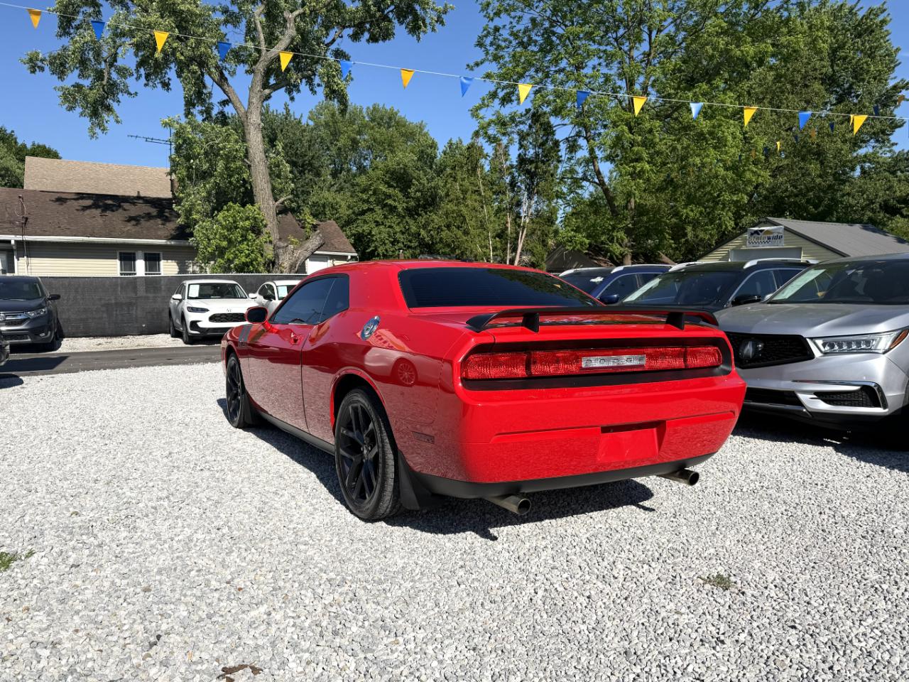 Dodge Challenger SE 2010