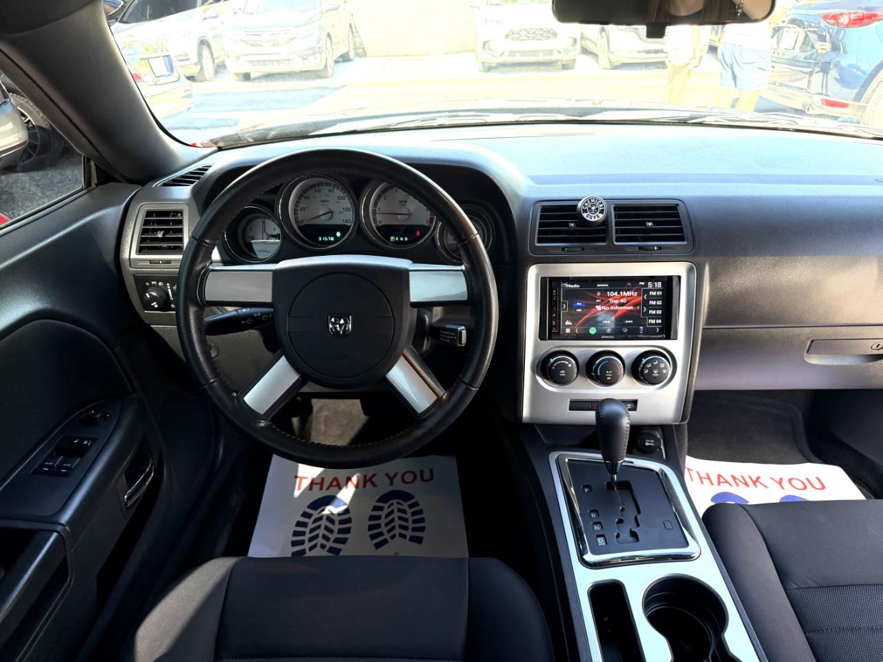 Dodge Challenger SE 2010