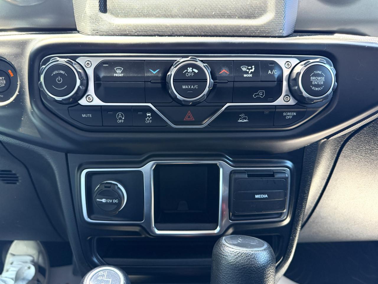 Jeep Wrangler Sport 2022