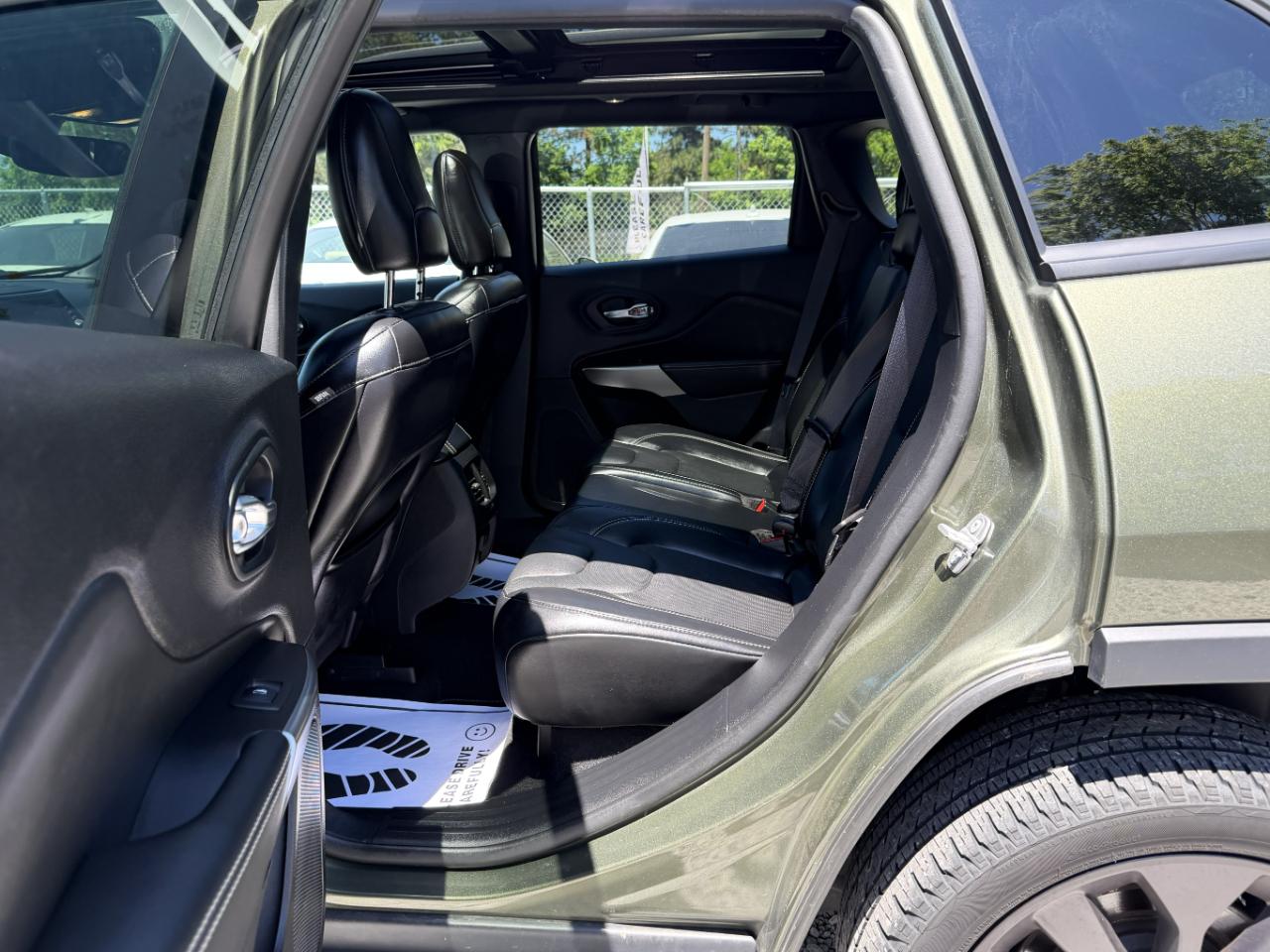 Jeep Cherokee Latitude Lux 4WD 2021