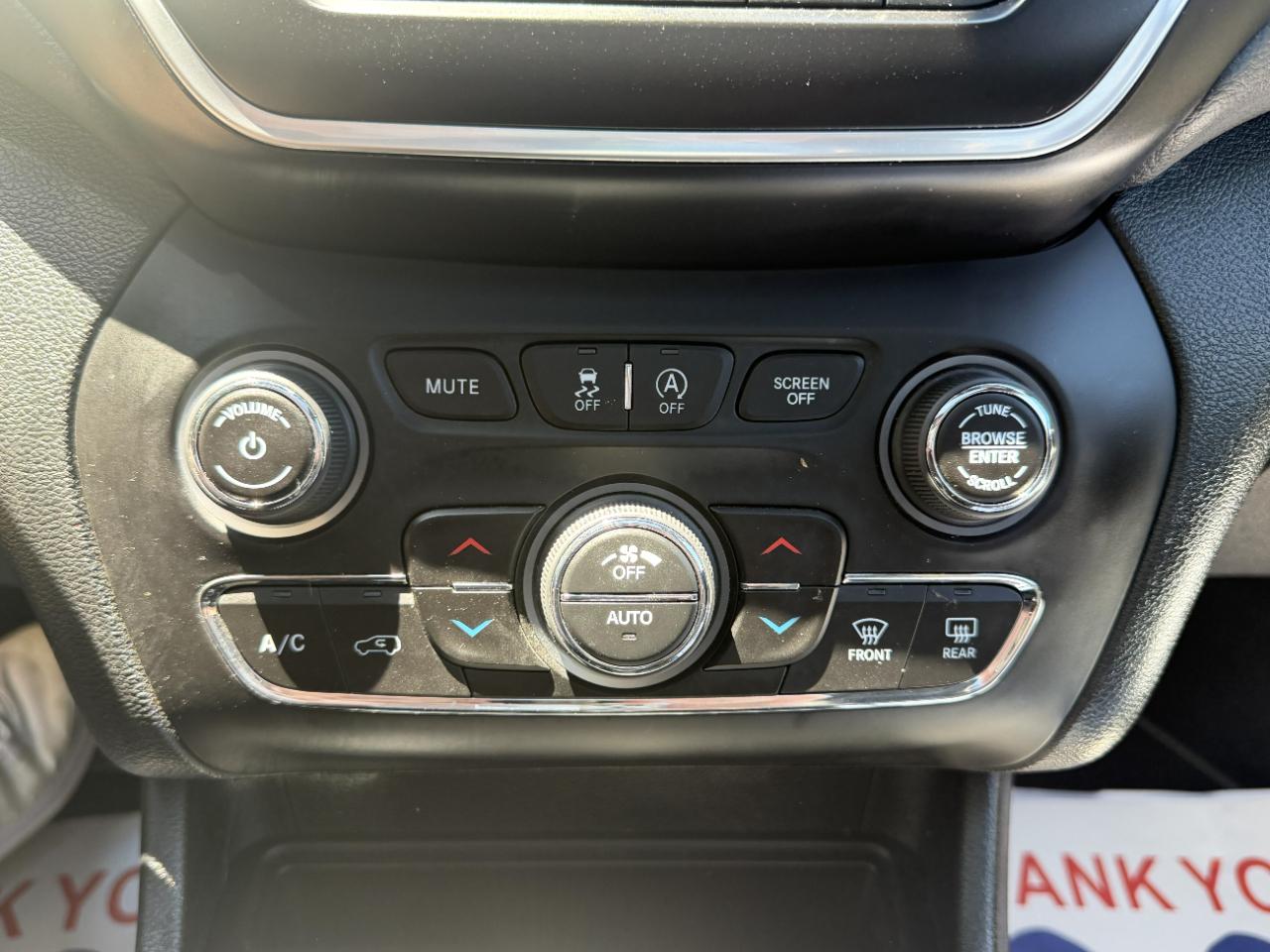 Jeep Cherokee Latitude Lux 4WD 2021