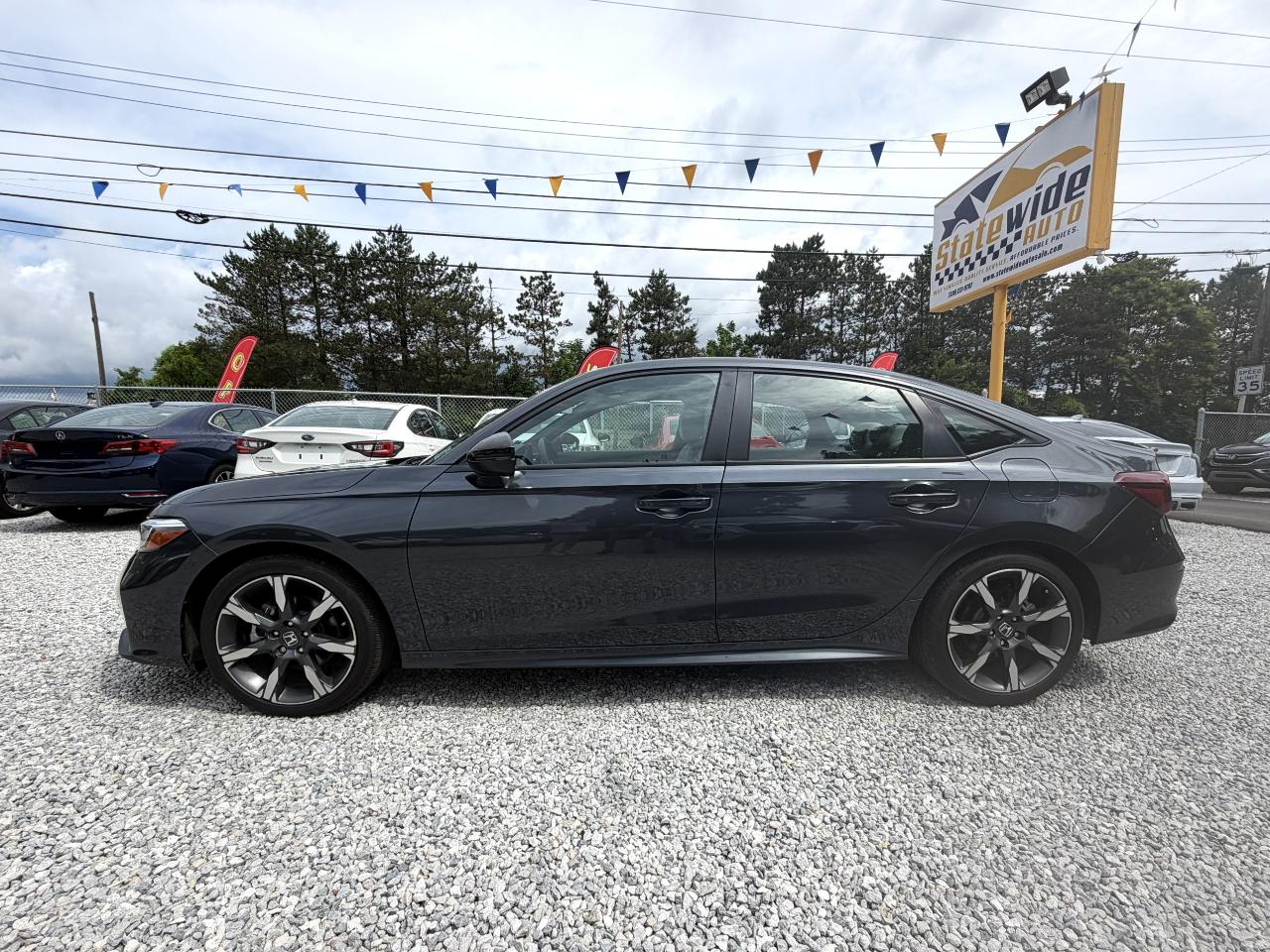 Honda Civic Sport Touring Hybrid 2025