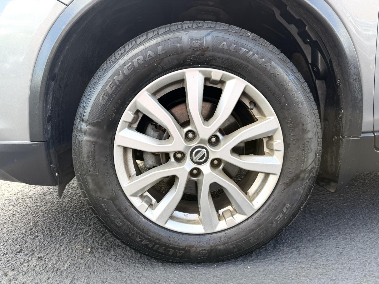 Nissan Rogue SV AWD 2017
