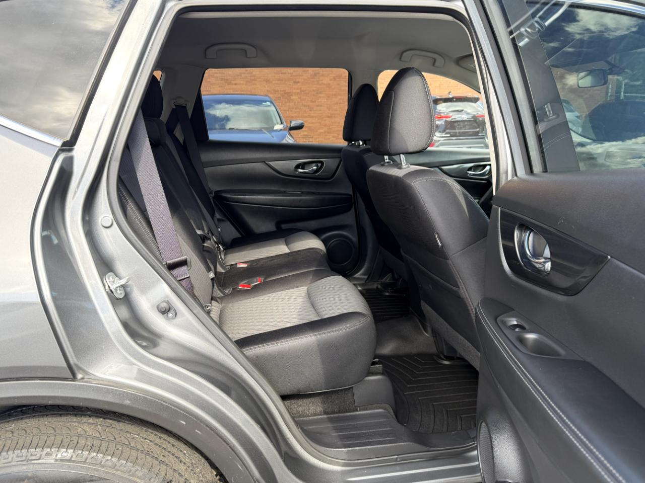 Nissan Rogue SV AWD 2017