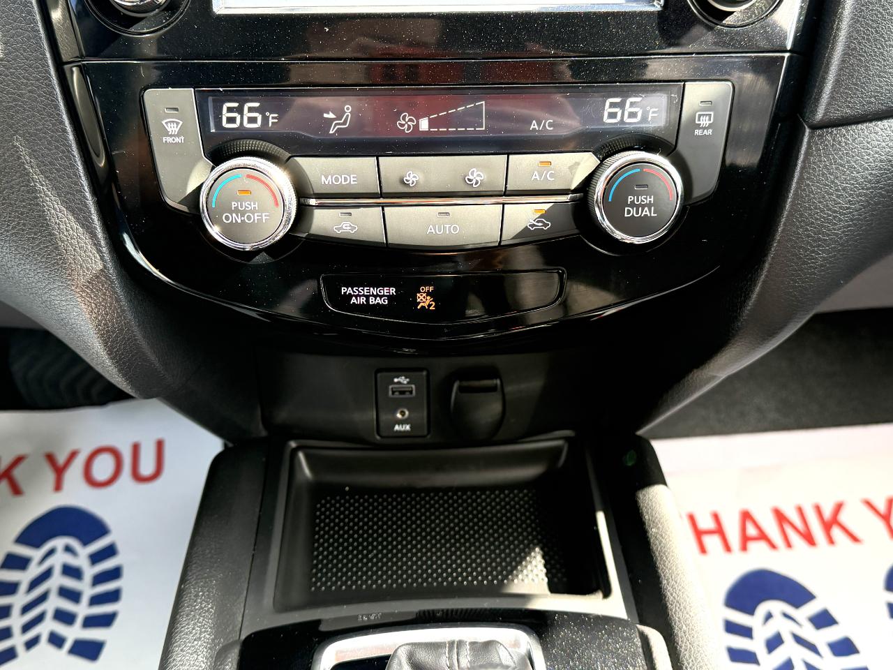 Nissan Rogue SV AWD 2017
