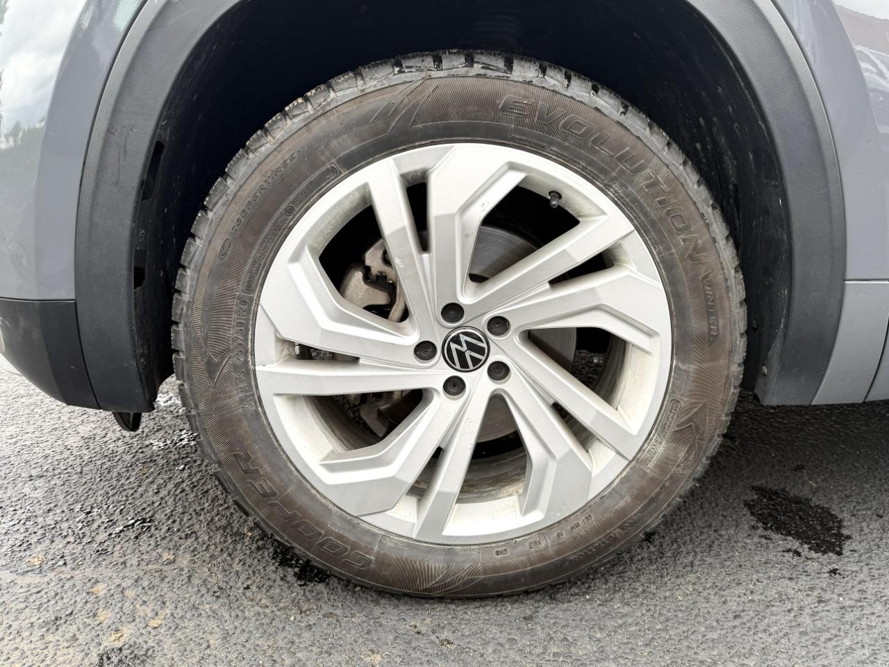 Volkswagen Atlas Cross Sport V6 SE w/Technology R-Line 4MOTION 2021