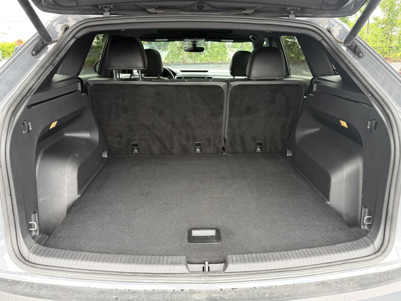 Volkswagen Atlas Cross Sport V6 SE w/Technology R-Line 4MOTION 2021