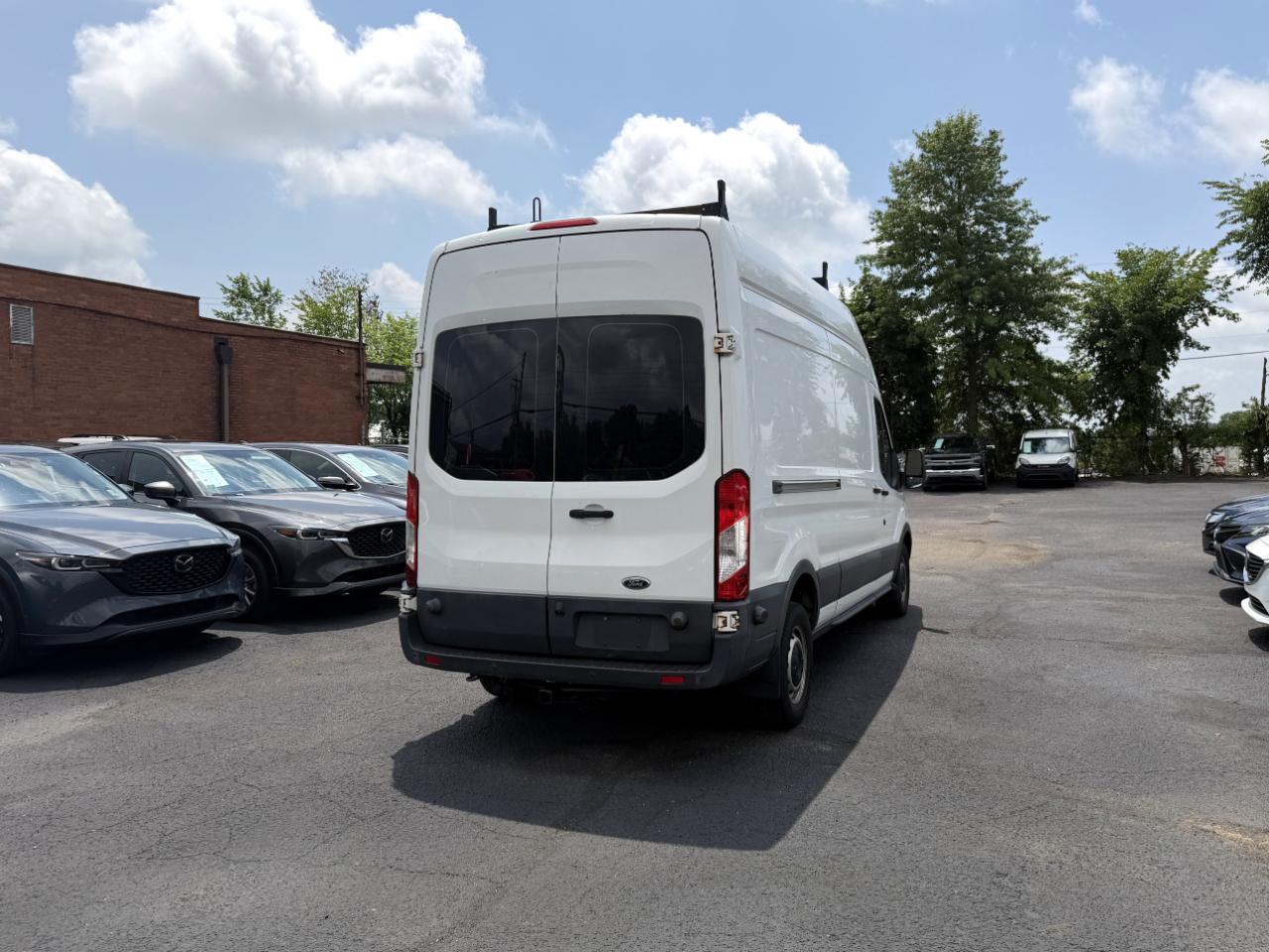 Ford Transit 250 Van High Roof w/Dual Sliding 148-in. WB 2017
