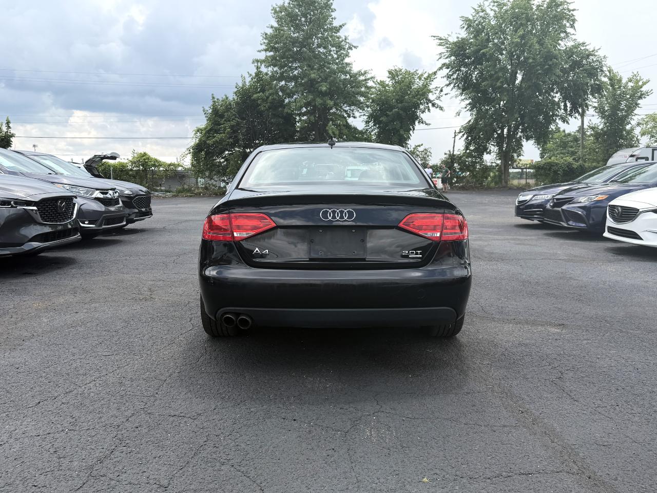 Audi A4 2.0T Premium quattro Sedan 2010