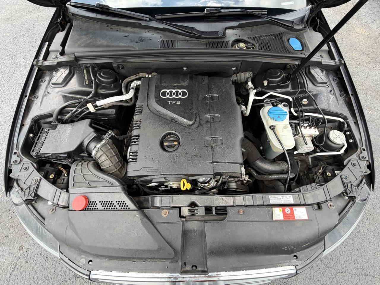 Audi A4 2.0T Premium quattro Sedan 2010