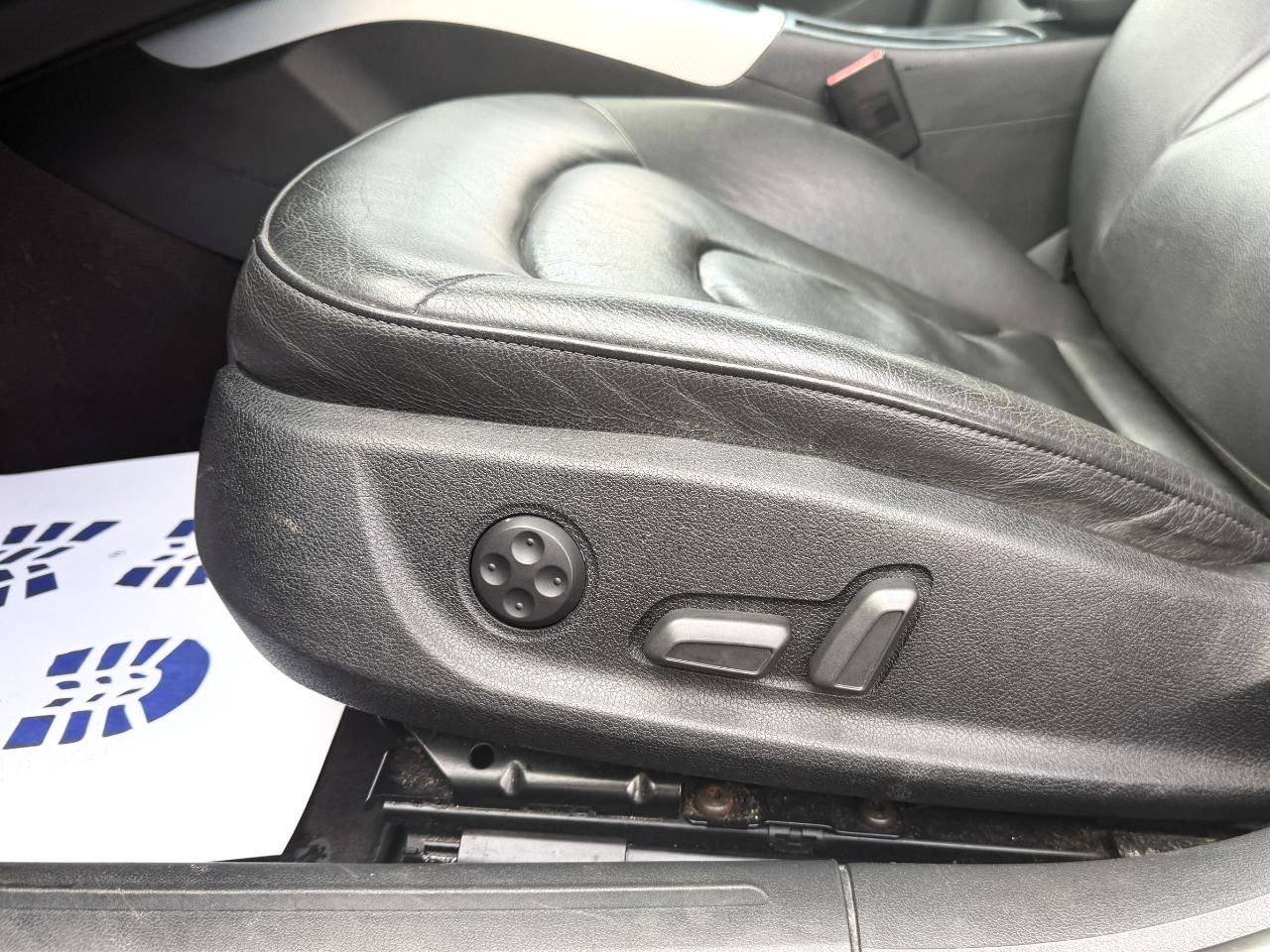 Audi A4 2.0T Premium quattro Sedan 2010