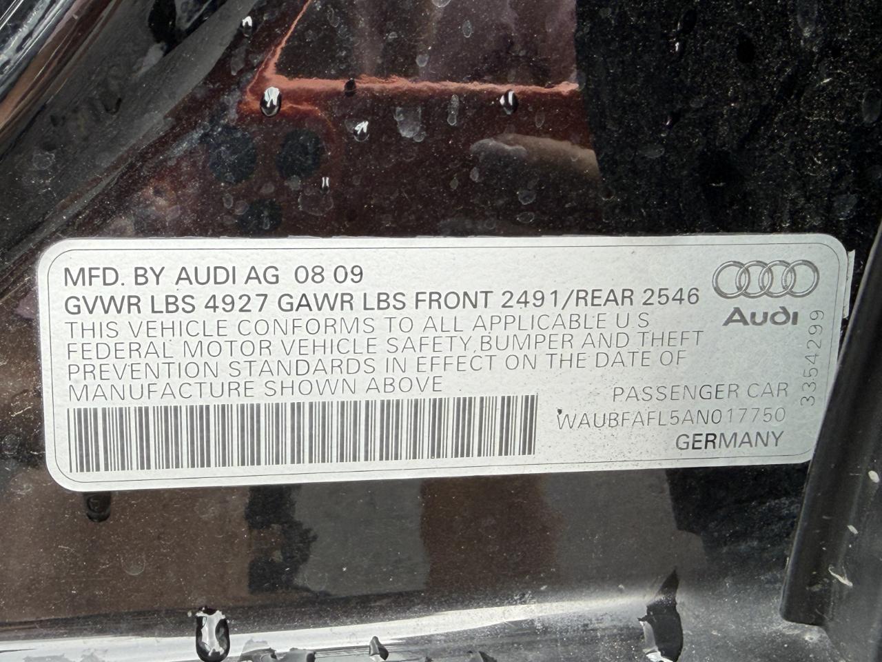 Audi A4 2.0T Premium quattro Sedan 2010