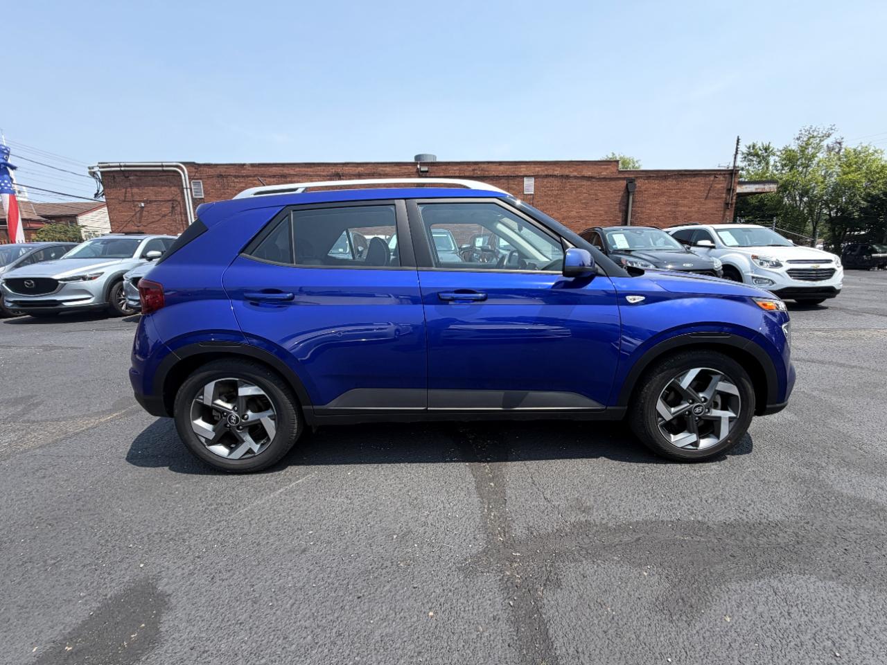 Hyundai Venue Limited IVT 2023