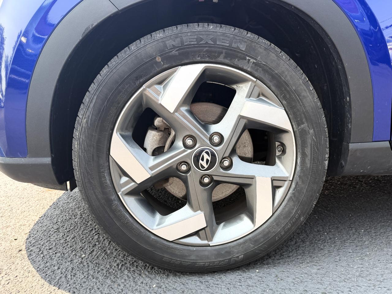 Hyundai Venue Limited IVT 2023
