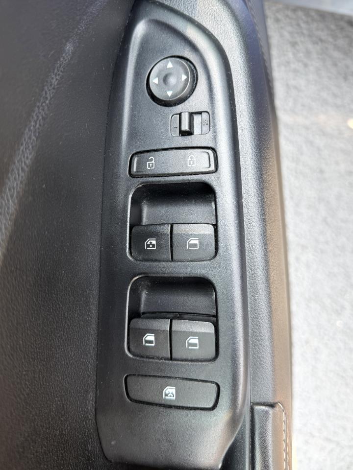 Hyundai Venue Limited IVT 2023