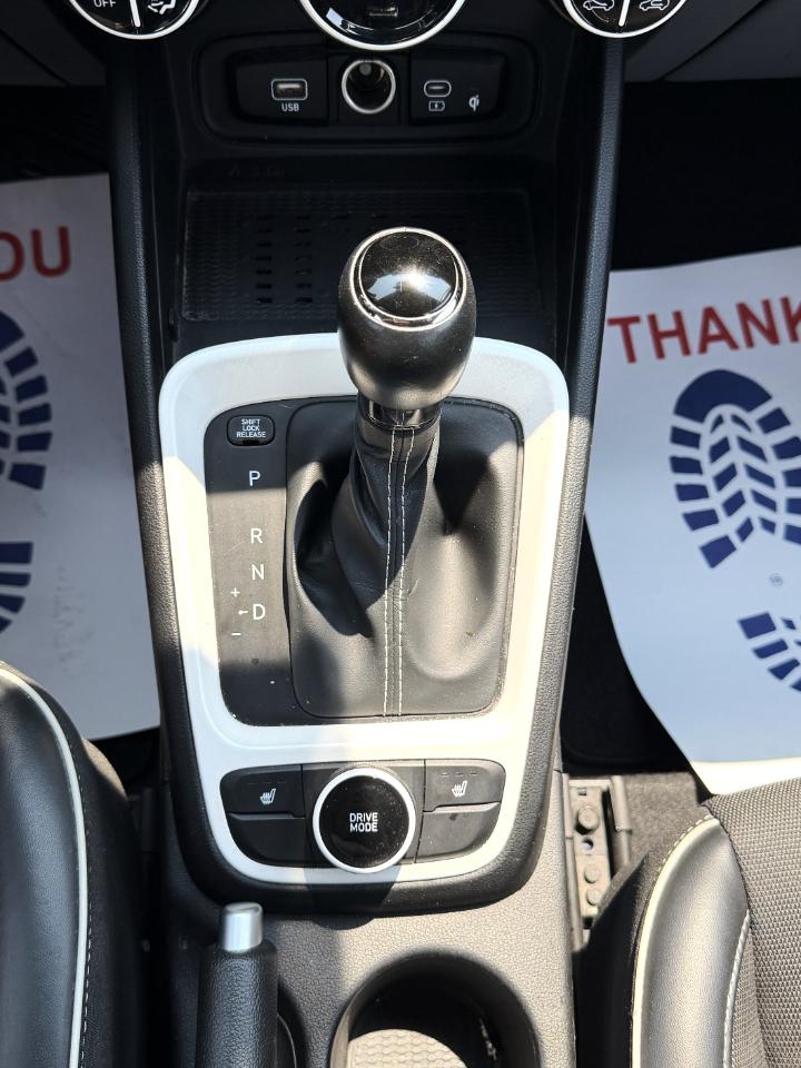 Hyundai Venue Limited IVT 2023