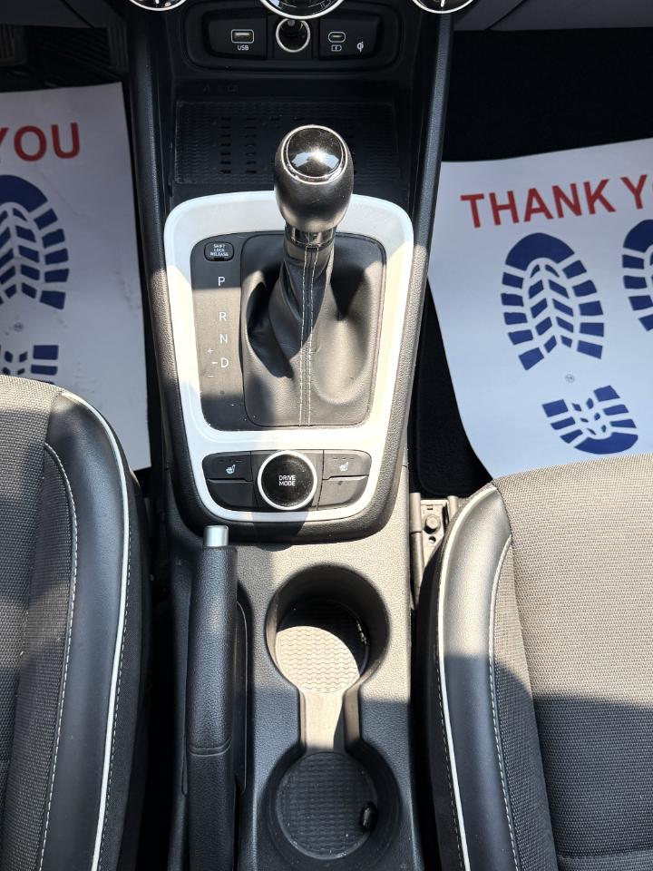 Hyundai Venue Limited IVT 2023