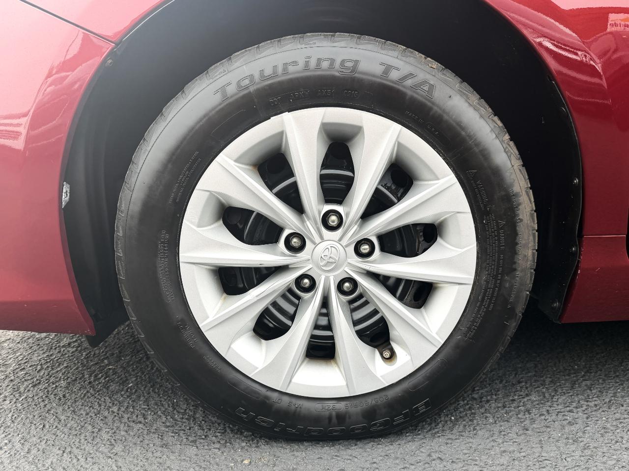 Toyota Camry LE 2017