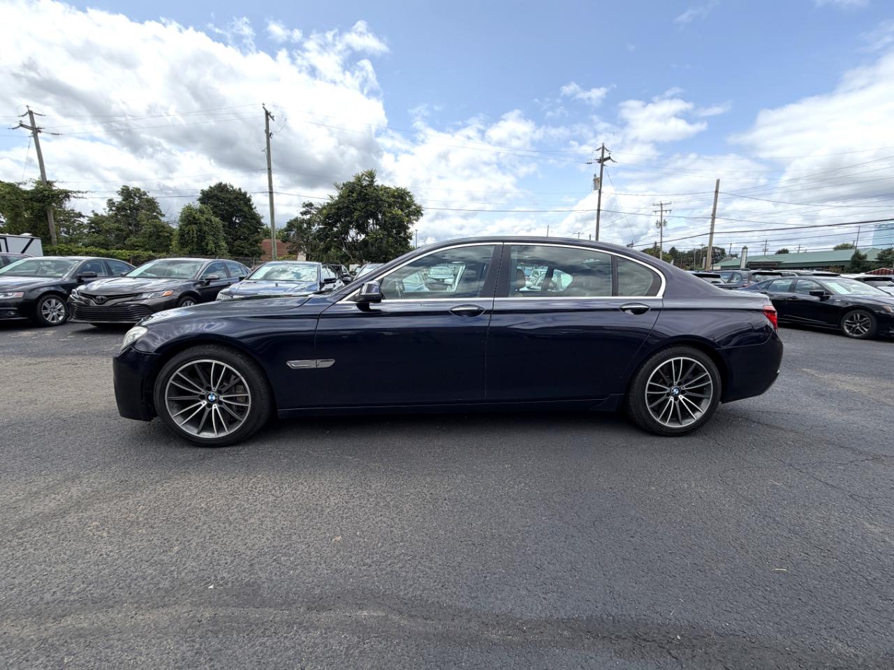 BMW 750Li xDrive  2013