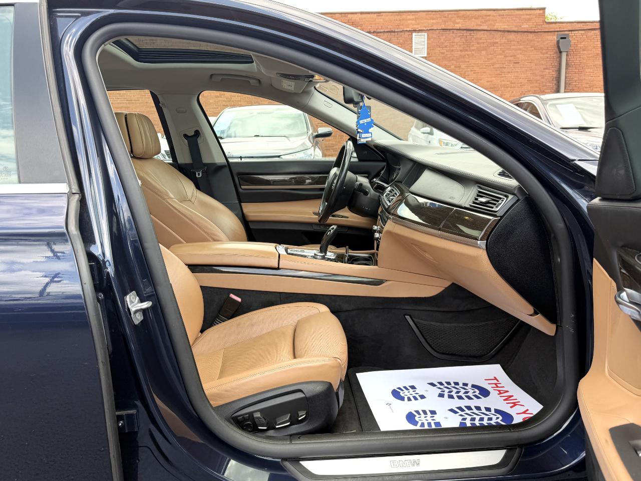BMW 750Li xDrive  2013