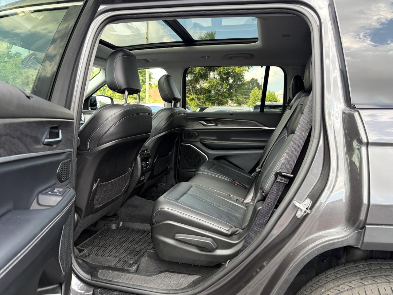 Jeep Grand Cherokee L Limited 4WD 2022