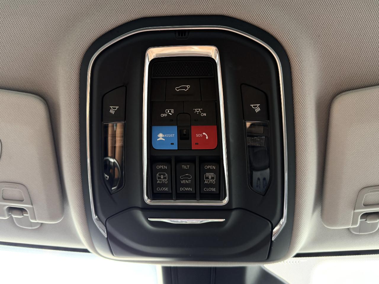 Jeep Grand Cherokee L Limited 4WD 2022