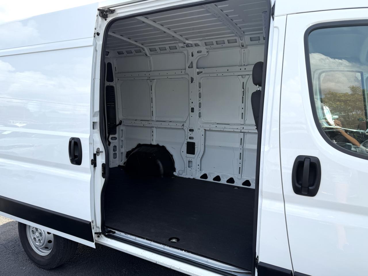 RAM Promaster 1500 High Roof Tradesman 136-in. WB 2019