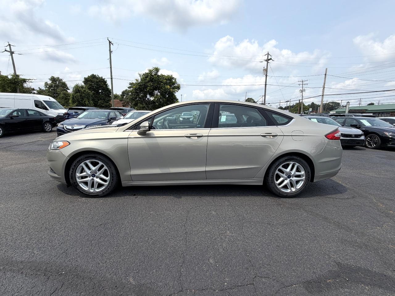 Ford Fusion SE 2015