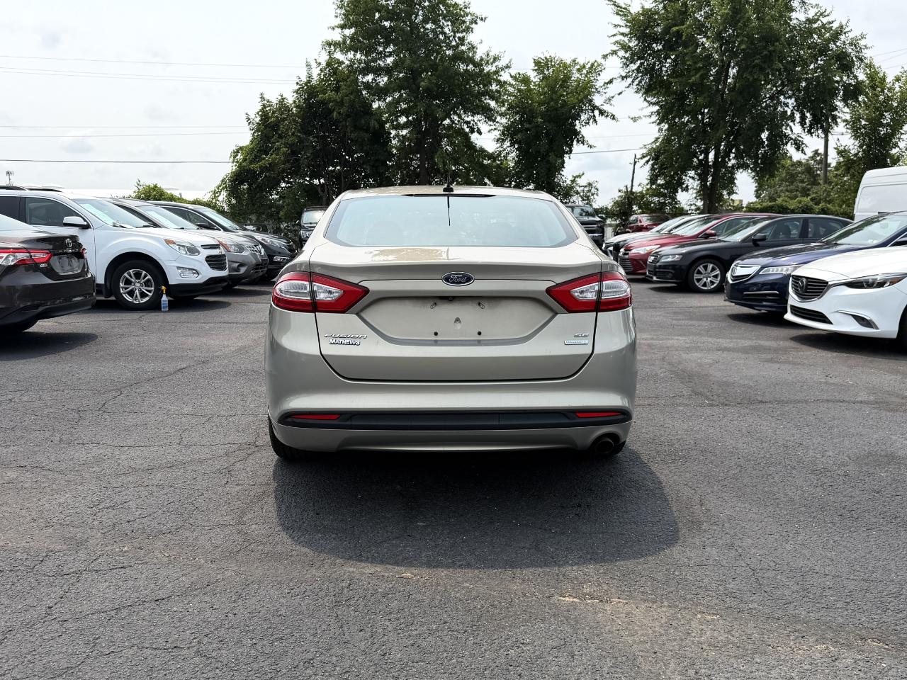 Ford Fusion SE 2015
