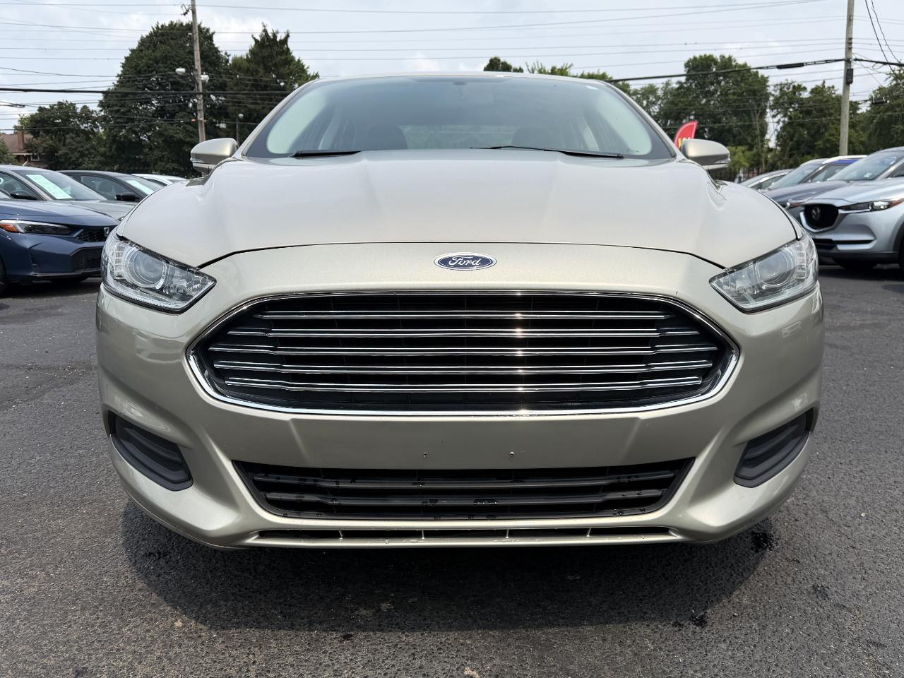 Ford Fusion SE 2015