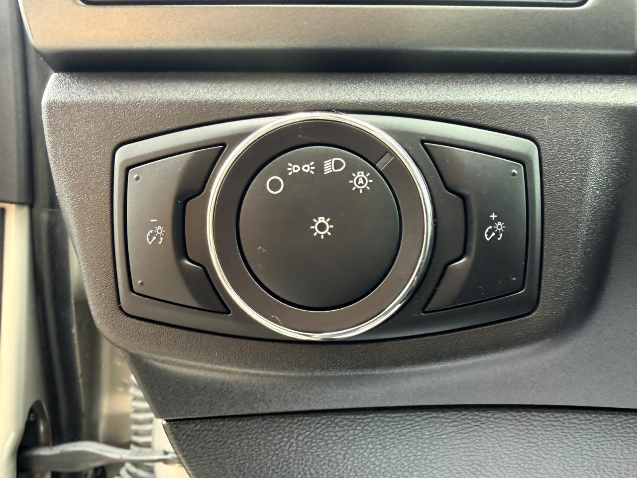 Ford Fusion SE 2015