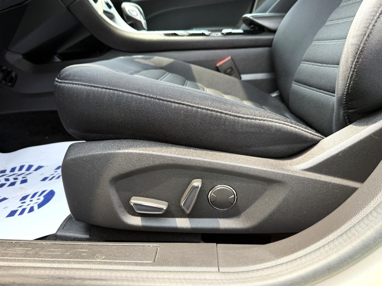 Ford Fusion SE 2015