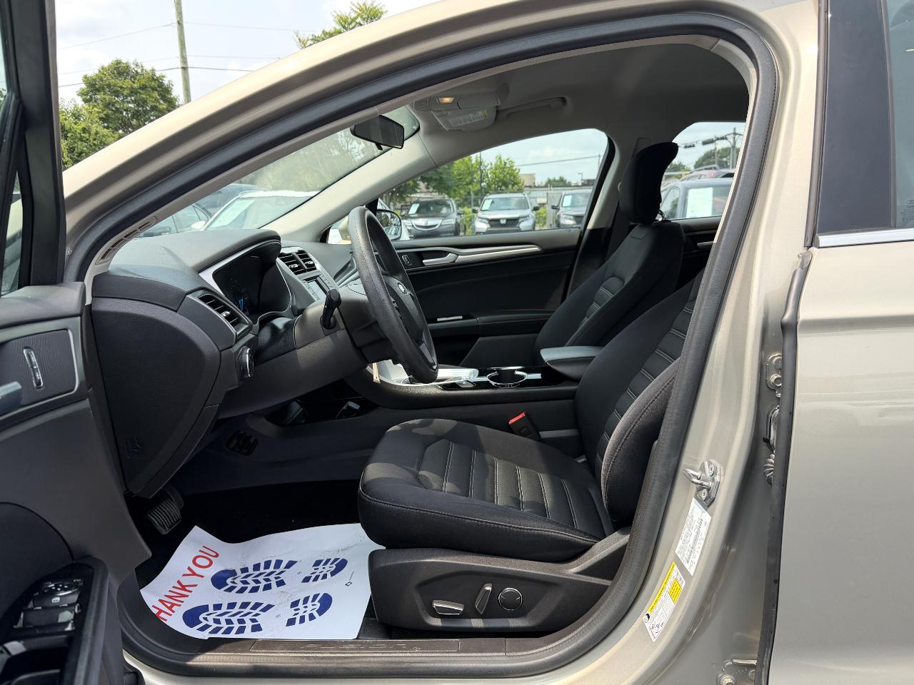 Ford Fusion SE 2015