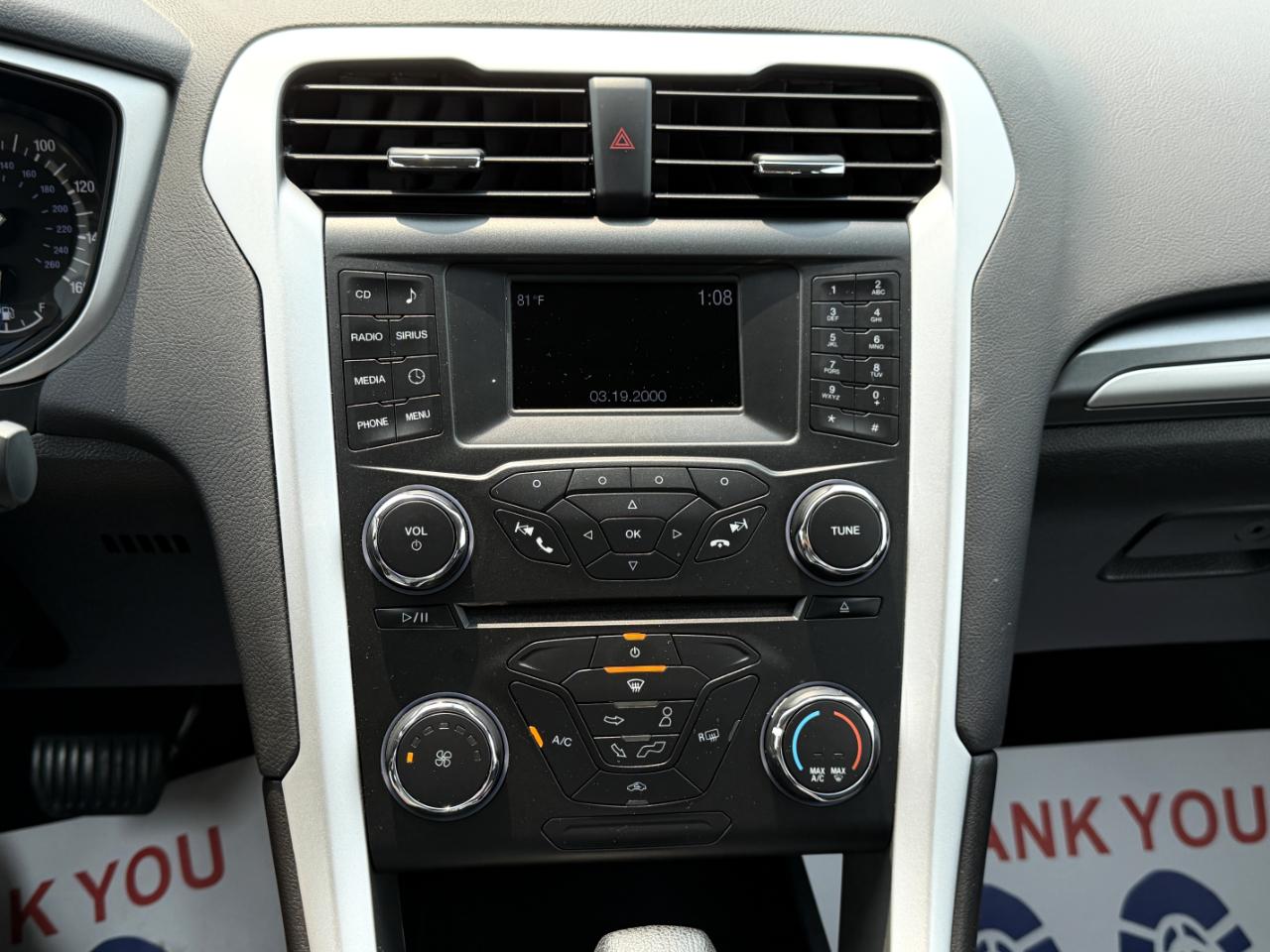 Ford Fusion SE 2015