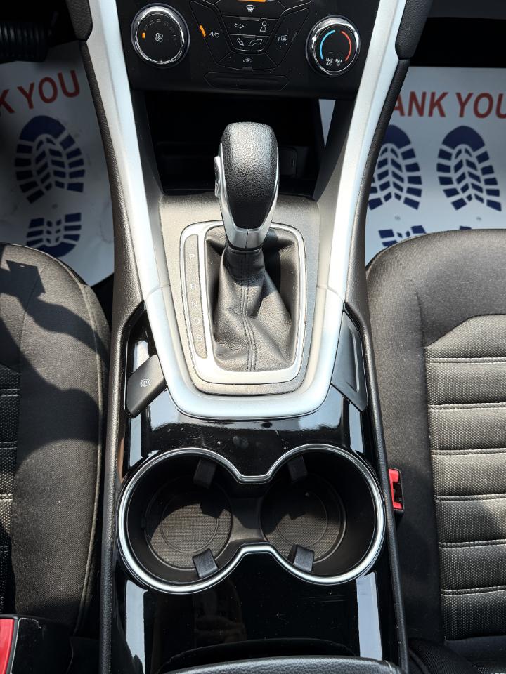 Ford Fusion SE 2015
