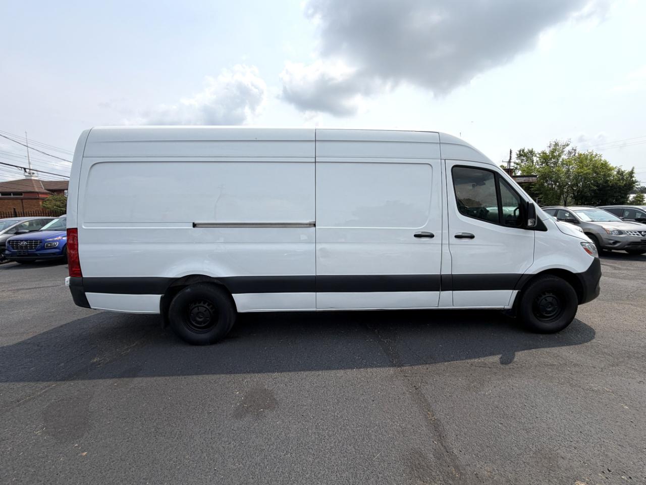 Mercedes-Benz Sprinter 2500 170-in. WB 2021