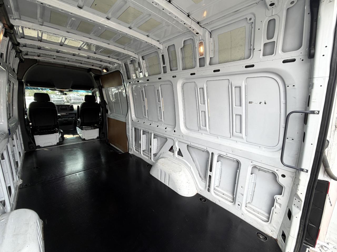 Mercedes-Benz Sprinter 2500 170-in. WB 2021