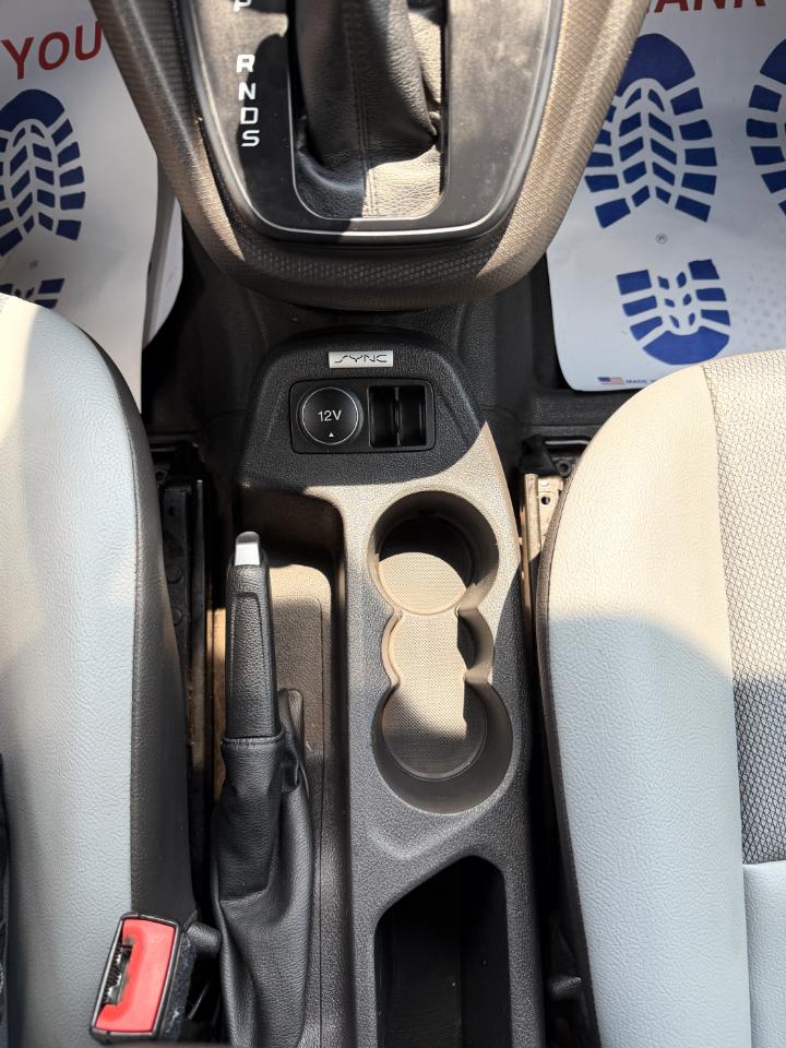 Ford Transit Connect Cargo Van XL LWB w/Rear 180 Degree Door 2016