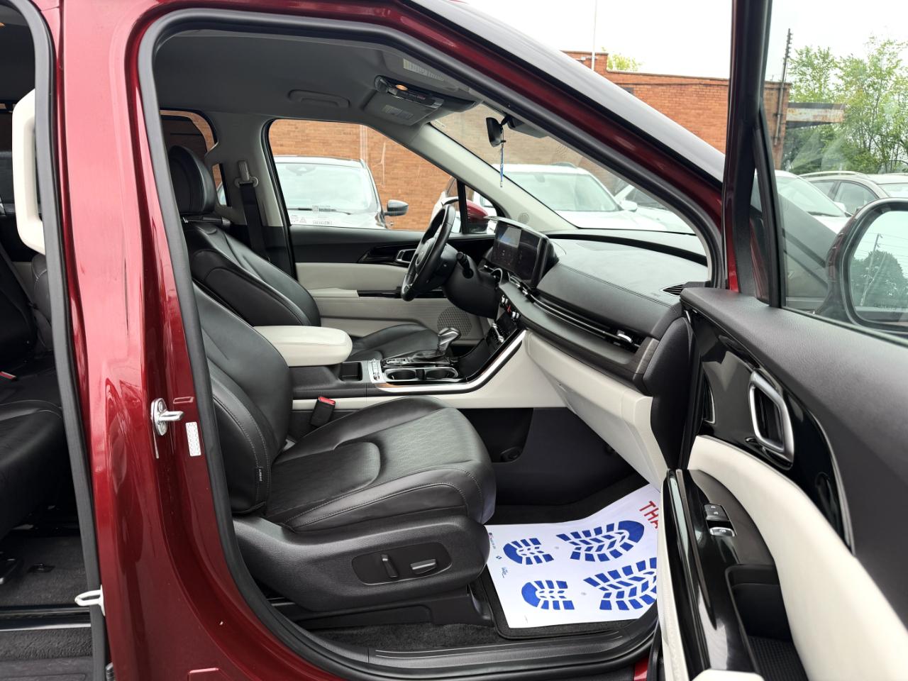 Kia Carnival SX FWD 2024